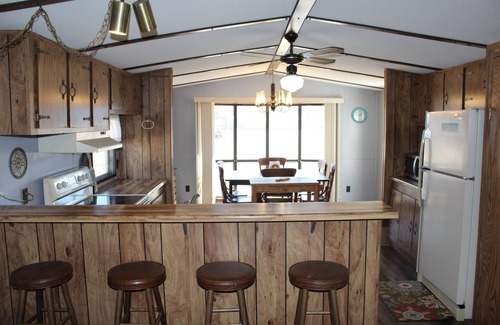 Harpers Ferry House | 3-bedroom building in enchanting Harpers Ferry with AC