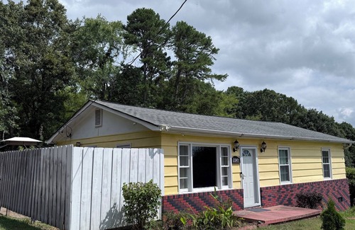 Kannapolis House | 3-bedroom building in welcoming Kannapolis with AC