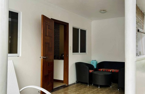 Santa Fe House | 3-bedroom bungalow & 1 big house for a comfortable & tranquil stay on the island