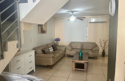 San Nicolas de los Garza Condo | 3-bedroom condo in phenomenal Ciudad Apodaca with AC, WiFi, 20 min from the air