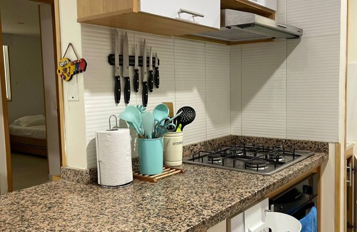 Comuna 4 Apartment | 3 bedroom condo with pool, gym & more! space close Mall & Tairona Park.