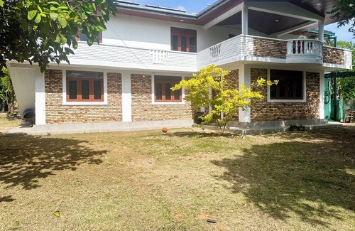 Panadura Apartment | 3-Bedroom Convenient Apartment with WiFi, AC, The Hub Residences