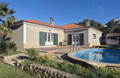 Laje Cottage | 3 bedroom cottage in setãºbal
