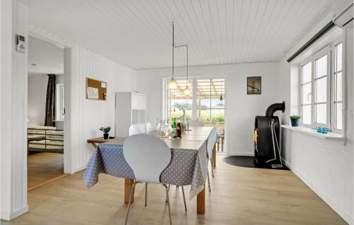 Torup Strand House | 3 Bedroom Cozy Home In Fjerritslev
