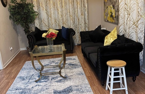 Newport News House | 3-bedroom cozy house that has a homely touch and charming feel and comfort