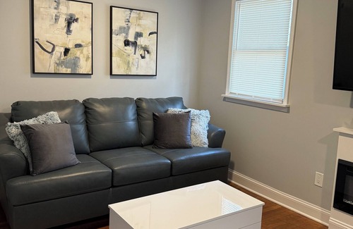 Stroudsburg Apartment | 3-bedroom duplex apartment in lovely Stroudsburg by Main Street.