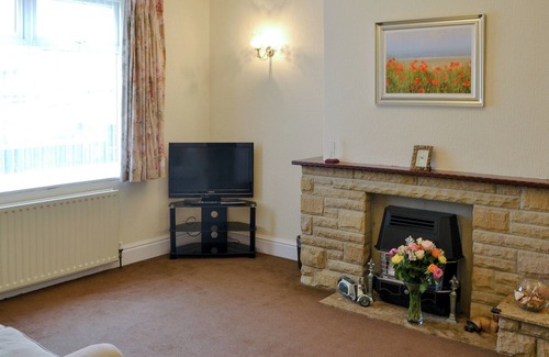 Newbiggin-by-the-Sea Cottage | 3 bedroom accommodation in Newbiggin-by-the-Sea, near Ashington