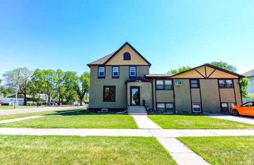 Roosevelt Apartment | 3 Bedroom Hideaway near NDSU and Downtown Fargo