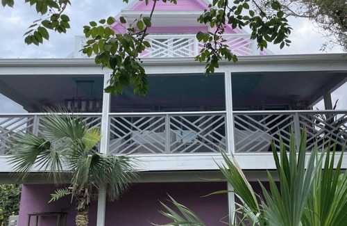 Green Turtle Cay House | 3-bedroom house in charming Green Turtle Cay with WiFi, AC