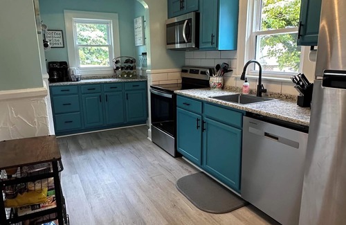 Jonesville House | 3-bedroom house 0.5 mile from downtown Elkin in the heart of Yadkin Wine Country
