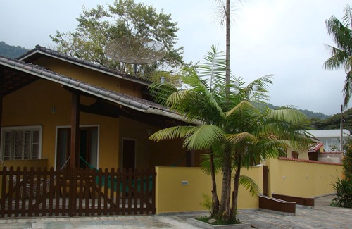 Mococa House | 3-bedroom house in cond. Close in Caragua Praia Mococa - 1 suite