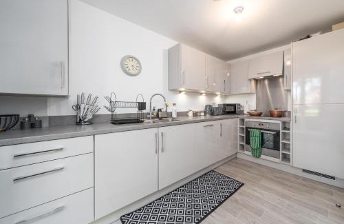 Ashford House | 3 Bedroom House By The Yuma Homes Short Lets & Serviced Accommodation In Kent With Wifi & Parking