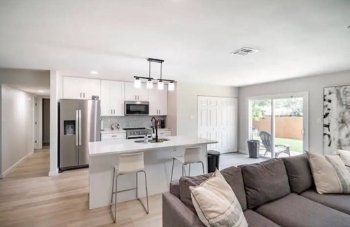 Allen House | 3-bedroom house in Allen with Garage