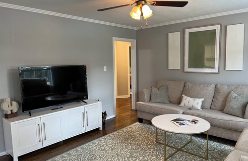 Anderson House | 3-bedroom house in Anderson close to Lake Hartwell and downtown Anderson