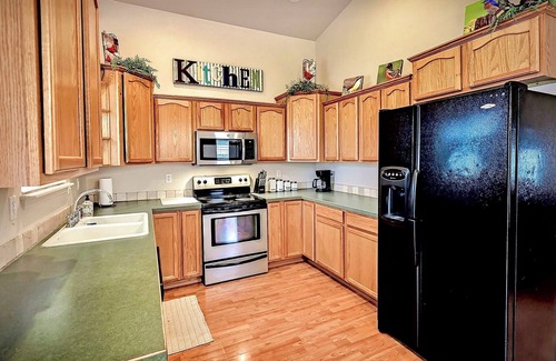 Jerome House | 3-bedroom house in charming Jerome with AC