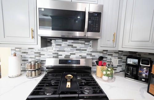 Marina House | 3-bedroom house in charming Marina with WiFi