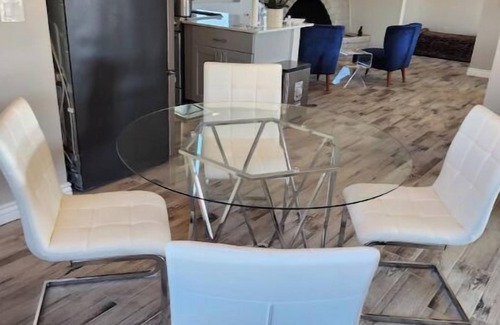 South Harrison House | 3-bedroom house in charming Tucson with AC, WiFi. Enjoyable getaway awaits