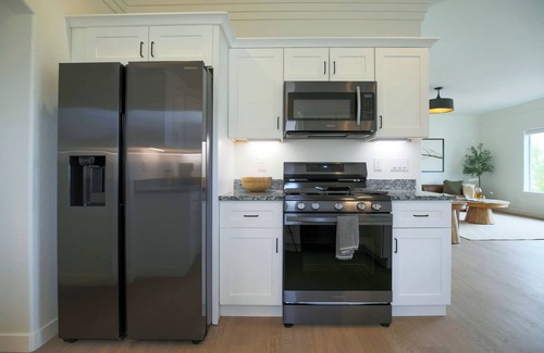 Canon City House | 3-bedroom house in enchanting Cañon City with WiFi, AC. Start your adventure