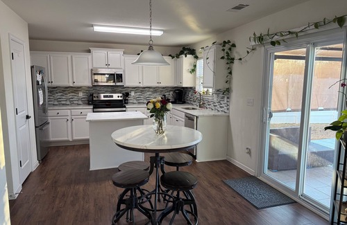Bessemer City House | 3-bedroom house in enchanting Dallas NC with AC, fitness and more