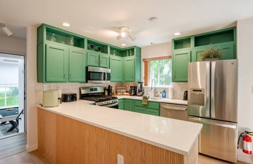 Briar Crest Woods House | 3-bedroom house in fabulous Blakeslee with AC, WiFi, Hot Tub and Privet deck.