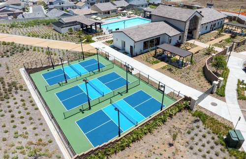 Carmel Mountain Ranch House | 3-bedroom house in fabulous San Diego with Deluxe Resort-living !