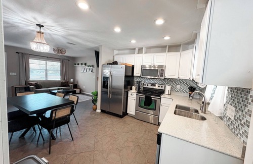 Homosassa House | 3-bedroom house in Homosassa with WiFi, AC. Book now