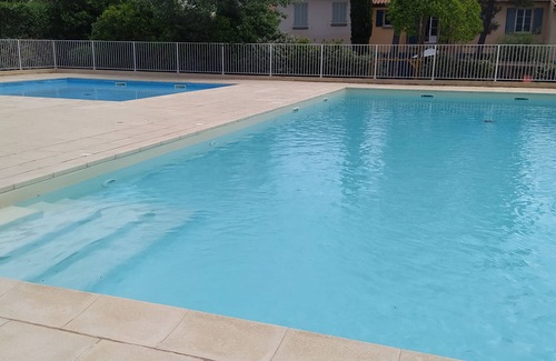 La Mole House | 3 bedroom house in La Môle, Gulf of Saint Tropez in residence with swimming pool