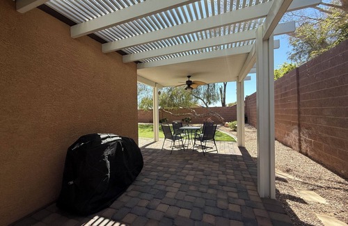 Las Vegas House | 3-bedroom house in Las Vegas with a great backyard
