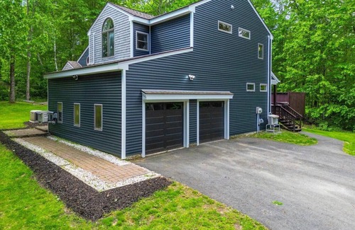 Belgrade House | 3-bedroom house in lovely Belgrade with AC, WiFi. Minutes from Long Pond!
