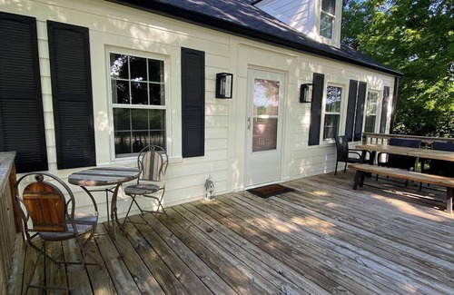 Cartersburg House | 3-bedroom house in peaceful Zionsville Equestrian Historic District