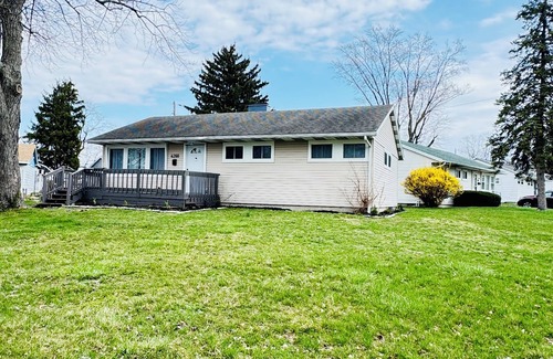 Dayton House | 3-bedroom house in terrific Dayton with AC, WiFinNear Airport and downtown.