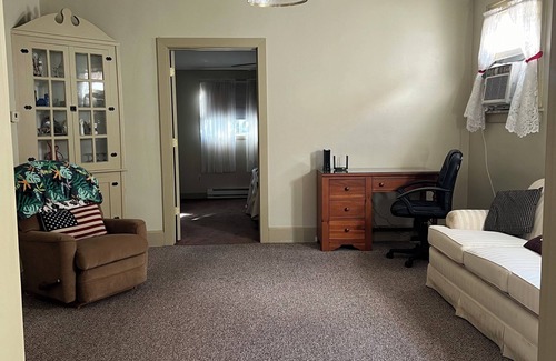 Circleville House | 3-bedroom house in delightful Circleville with AC, WiFi. Enjoy a cozy stay
