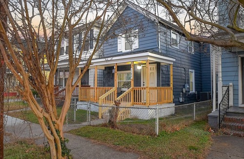Newport News House | 3-bedroom house in charming Newport News with AC
