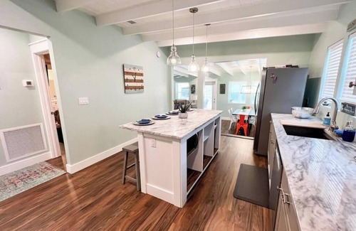 Steinhatchee House | 3-bedroom house in charming Steinhatchee with AC, WiFi. Enjoy a relaxing getaway