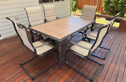 Gresham House | 3-bedroom house in welcoming Gresham with WiFi, AC. Just 20 minutes from airport