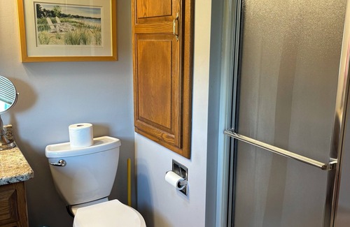 Menasha House | 3-bedroom house located just 25 minutes south of Lambeau Field for NFL Draft