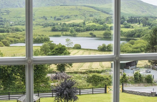 Dawros House | 3 bedroom house on a farm , situated on the Beara Way walking trail.