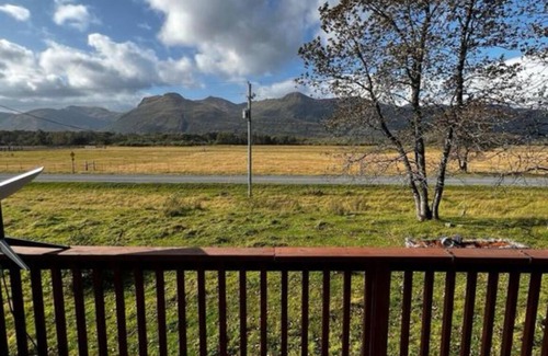 Chiniak House | 3-bedroom house with rural ranch setting near Kodiak with WiFi