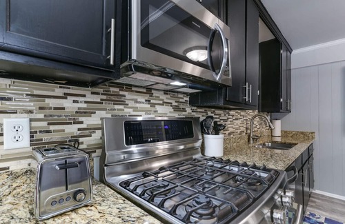 Williamsburg House | 3 bedroom in Williamsburg - Next to Busch Gardens!