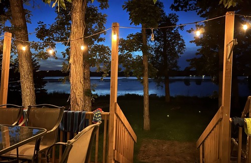 Montello House | 3 bedroom lake house & pool, only 35 min. to Wisconsin Dell and Cascade Mountain