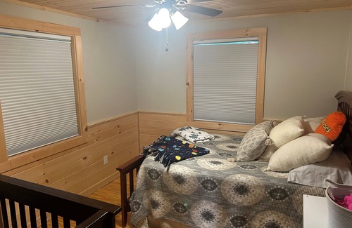 Gilmanton House | 3 Bedroom Lakefront Cottage on Shellcamp Lake, Gilmanton NH
