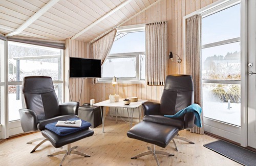 Pøt Strandby House | 3 bedroom lovely home in Juelsminde