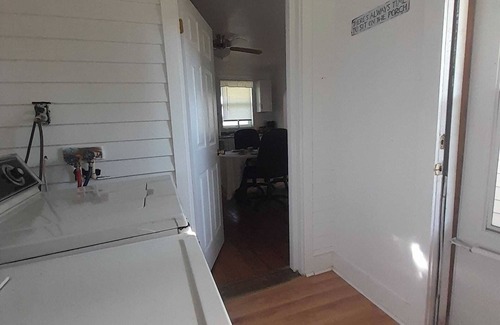 Davison House | 3-bedroom lower level of a 100 yr old farmhouse in peaceful Davison with WiFi