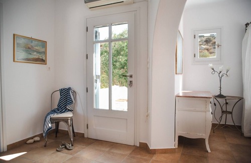 Mikri Vigla Villa | 3 Bedroom luxury hill top villa with infinity pool and magnificent views