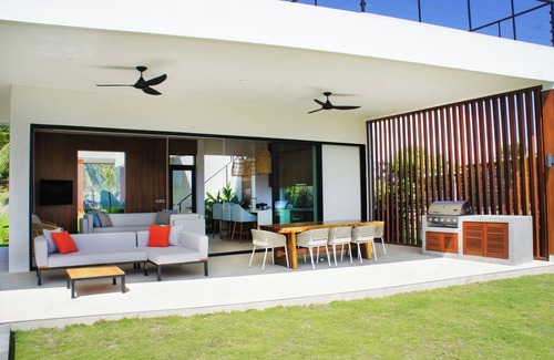 Selong Belanak Villa | 3-Bedroom Luxury Pool Residence, Selong Belanak Ocean View, Selong Selo Resort