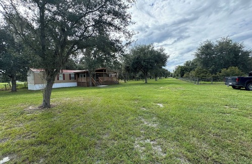 Fedhaven House | 3-bedroom mobile home in lovely Lake Wales with AC, WiFi
