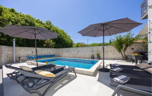 Citluk House | 3 Bedroom Nice Home In Lucane