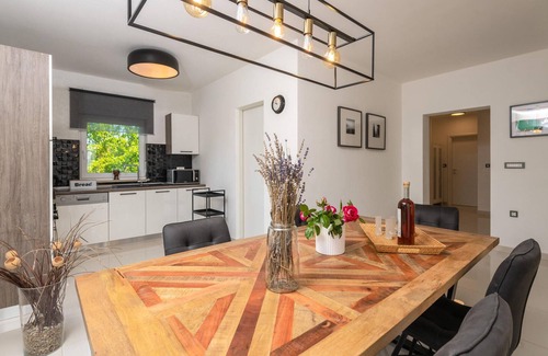 Strmac House | 3 bedroom nice home in Strmac