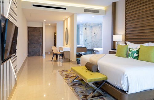 Punta Sam Resort | 3 Bedroom Oceanfront Residence in Garza Blanca Resort & Spa