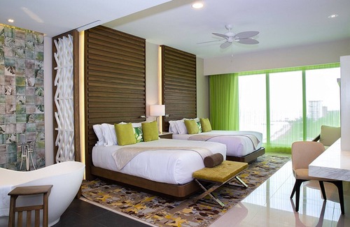 Punta Sam Resort | 3 Bedroom Penthouse Loft with Ocean View - Room only